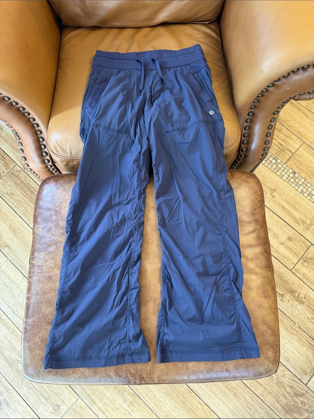 Lululemon Dance Studio Mid-Rise Unlined Pant 4 Petite Short True Navy Blue 4144